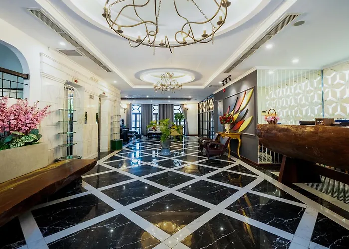 Le House Boutique Hotel - 100M To The Beach Da Nang